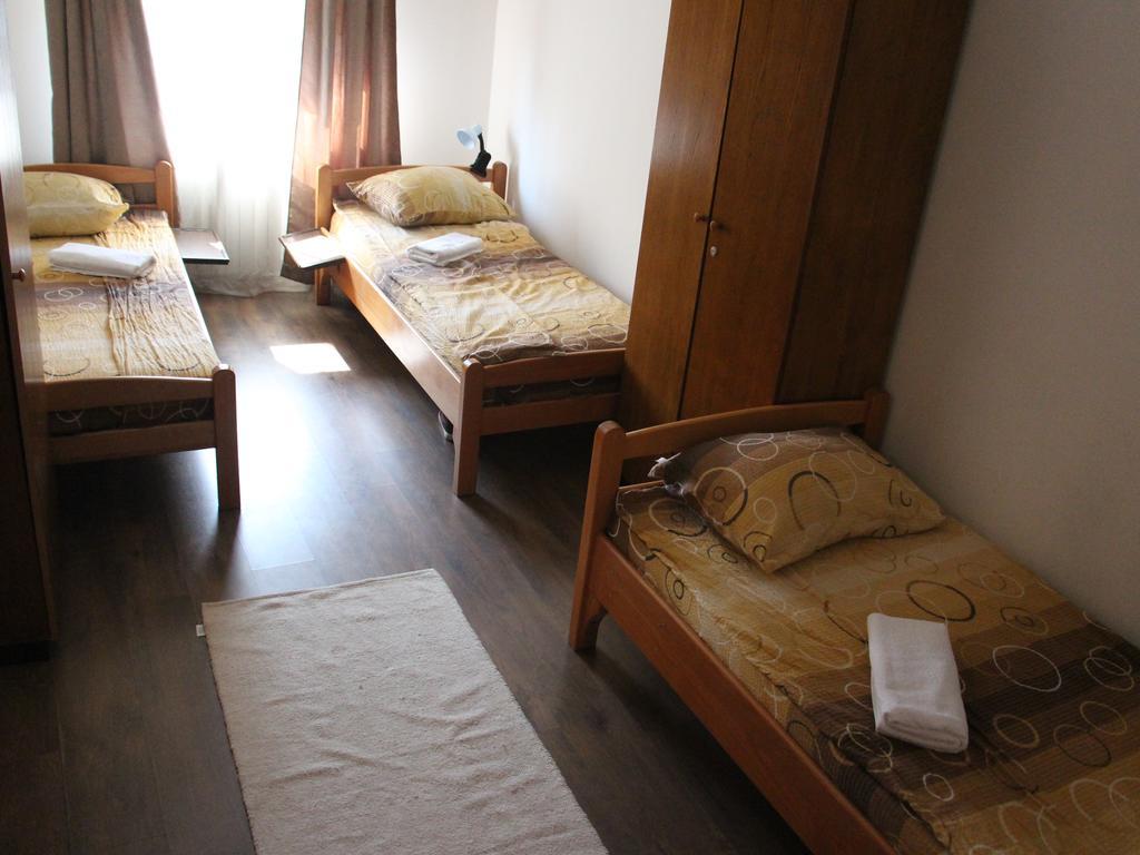 Hostel S Novi Sad Exterior photo