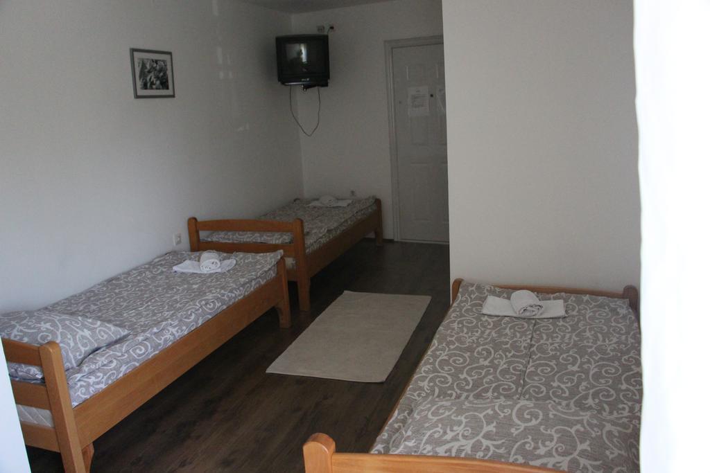 Hostel S Novi Sad Exterior photo